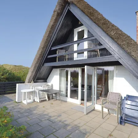 3 Bedroom Amazing In Hvide Sande *